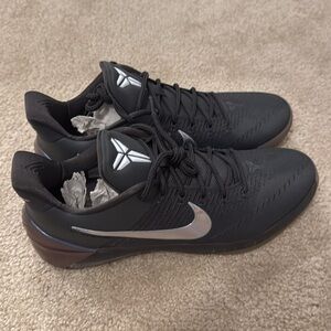 Kobe A.D. Size: M16 US